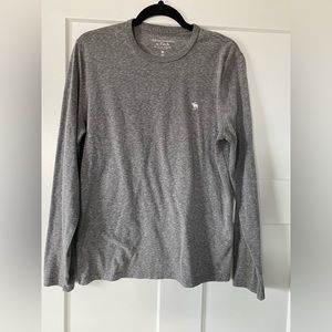 Men’s Abercrombie & Fitch Gray Long Sleeve Tee